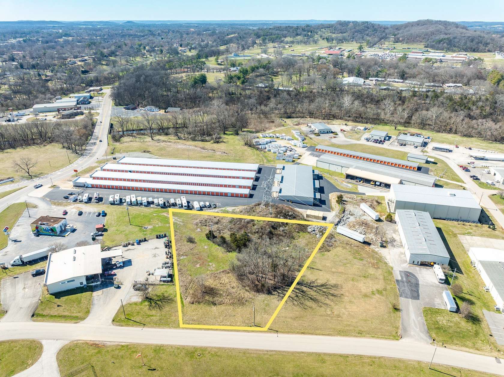 1.32 Acres of Commercial Land for Sale in Columbia, Tennessee