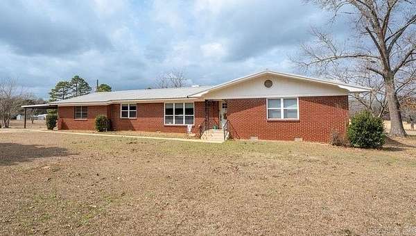 4.82 Acres of Land with Home for Sale in Quitman, Arkansas