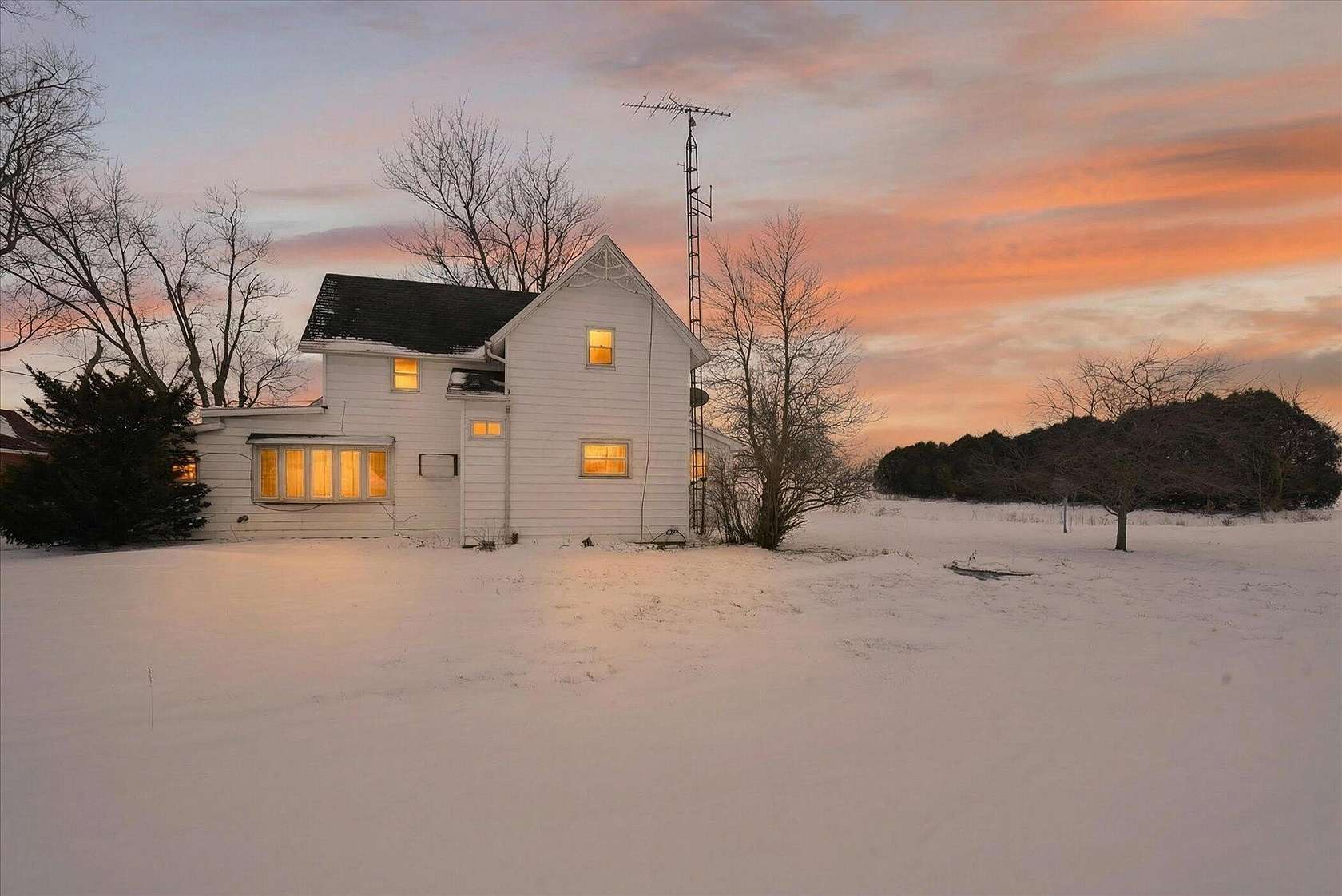 2.82 Acres of Land with Home for Sale in Oakwood, Ohio