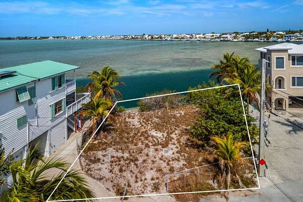 Residential Land for Sale in Sugarloaf Key, Florida
