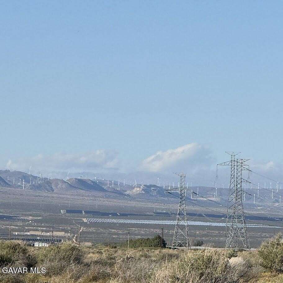 9.23 Acres of Land for Sale in Lancaster, California