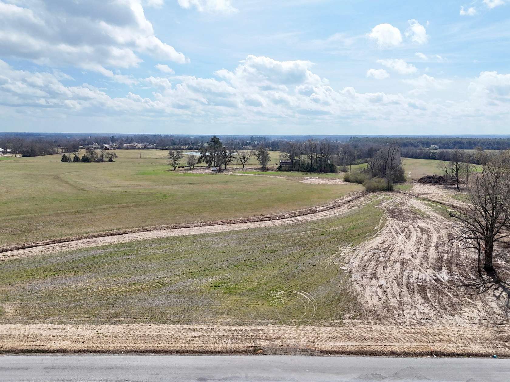 3.67 Acres of Land for Sale in New Albany, Mississippi