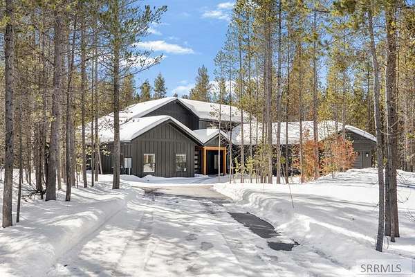 1.54 Acres of Land with Home for Sale in Island Park, Idaho