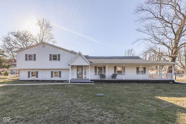 4 Acres of Land with Home for Sale in Indianapolis, Indiana