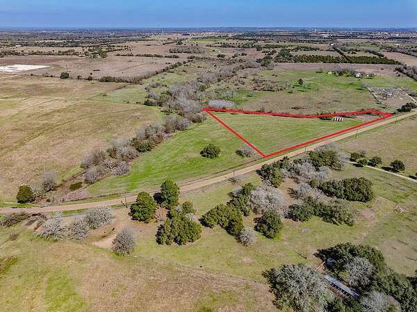 4 Acres of Agricultural Land for Sale in Carmine, Texas