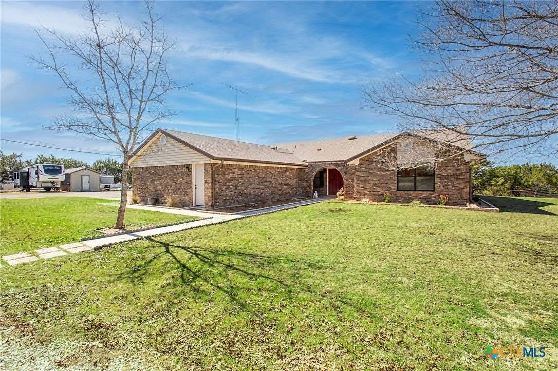 4.1 Acres of Land with Home for Sale in Copperas Cove, Texas