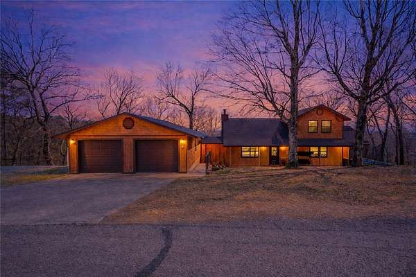 1.54 Acres of Land with Home for Sale in Kansas, Oklahoma