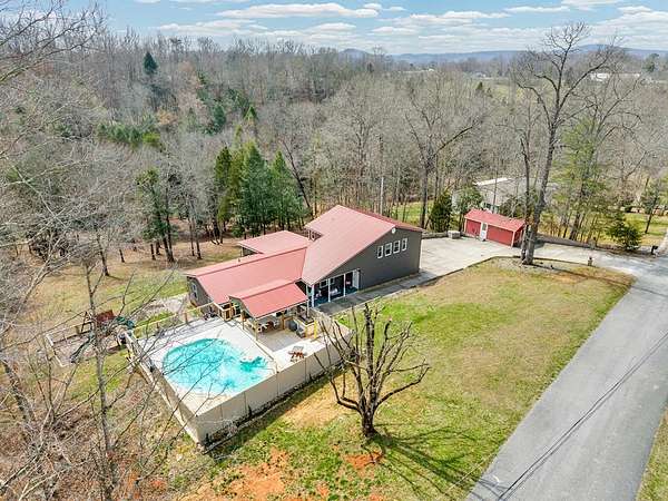 2.5 Acres of Land with Home for Sale in Sparta, Tennessee
