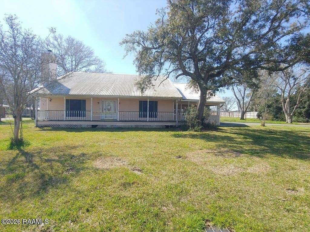 2 Acres of Land with Home for Sale in New Iberia, Louisiana