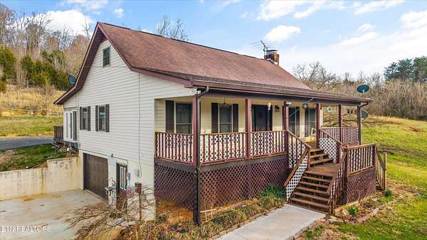 10.2 Acres of Land with Home for Sale in Sweetwater, Tennessee