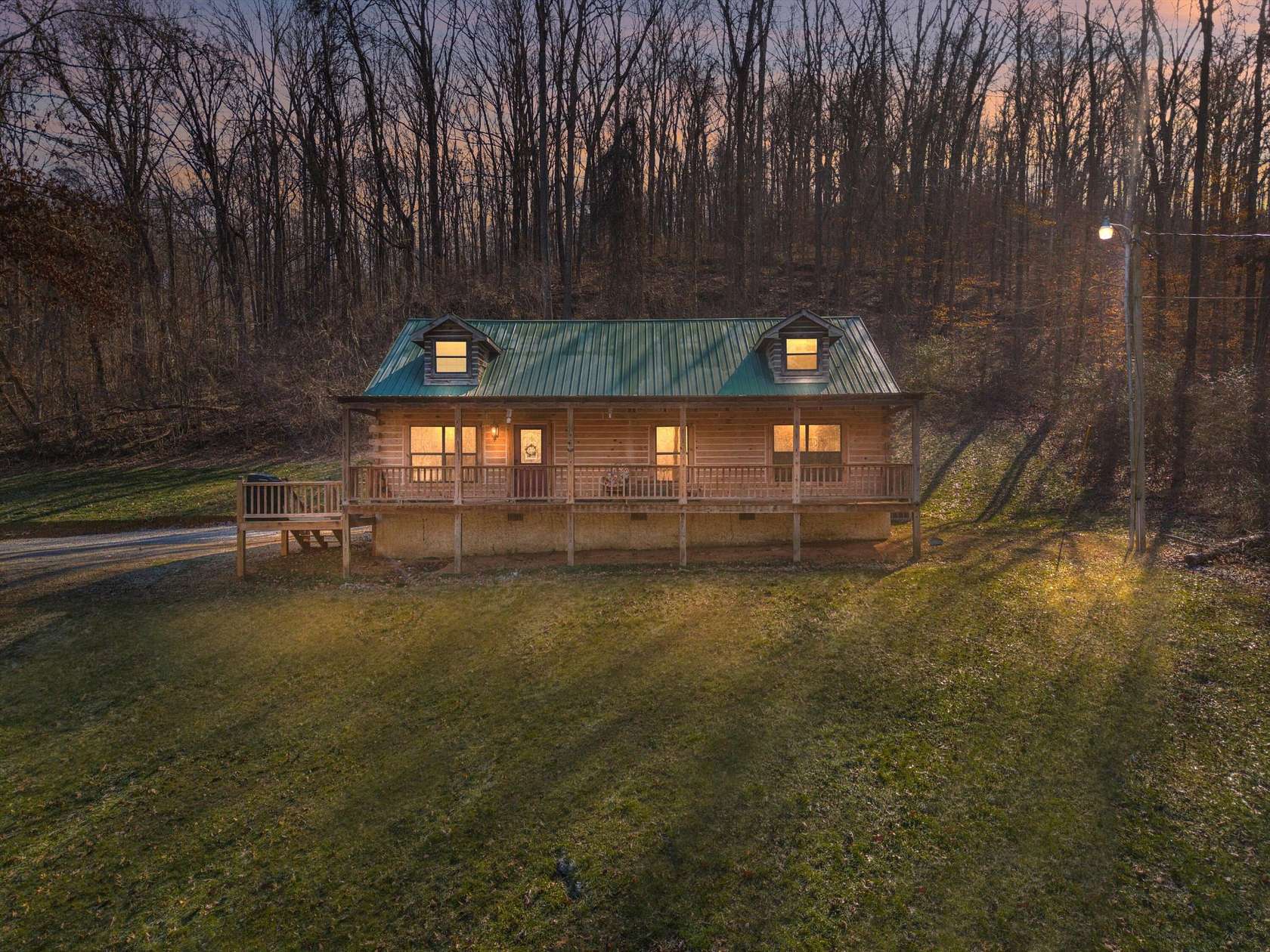 1.72 Acres of Land with Home for Sale in Whitwell, Tennessee