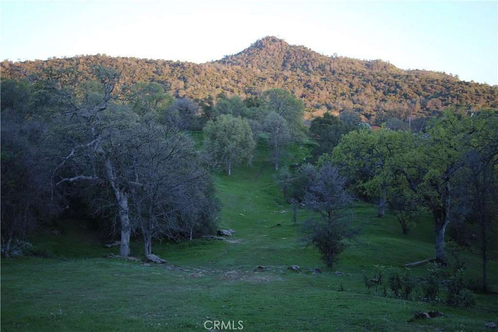 18 Acres of Land for Sale in Mariposa, California