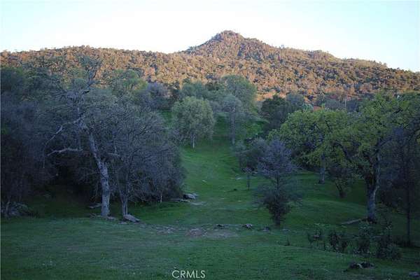 18 Acres of Land for Sale in Mariposa, California