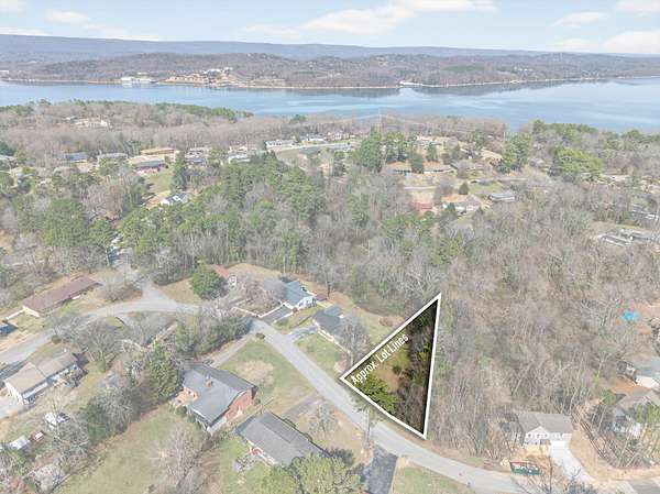 0.93 Acres of Residential Land for Sale in Chattanooga, Tennessee