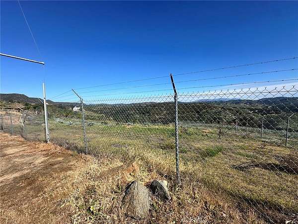 19 Acres of Land for Sale in Temecula, California