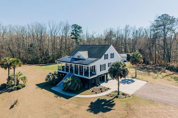 18 Acres of Land with Home for Sale in Dorchester, South Carolina