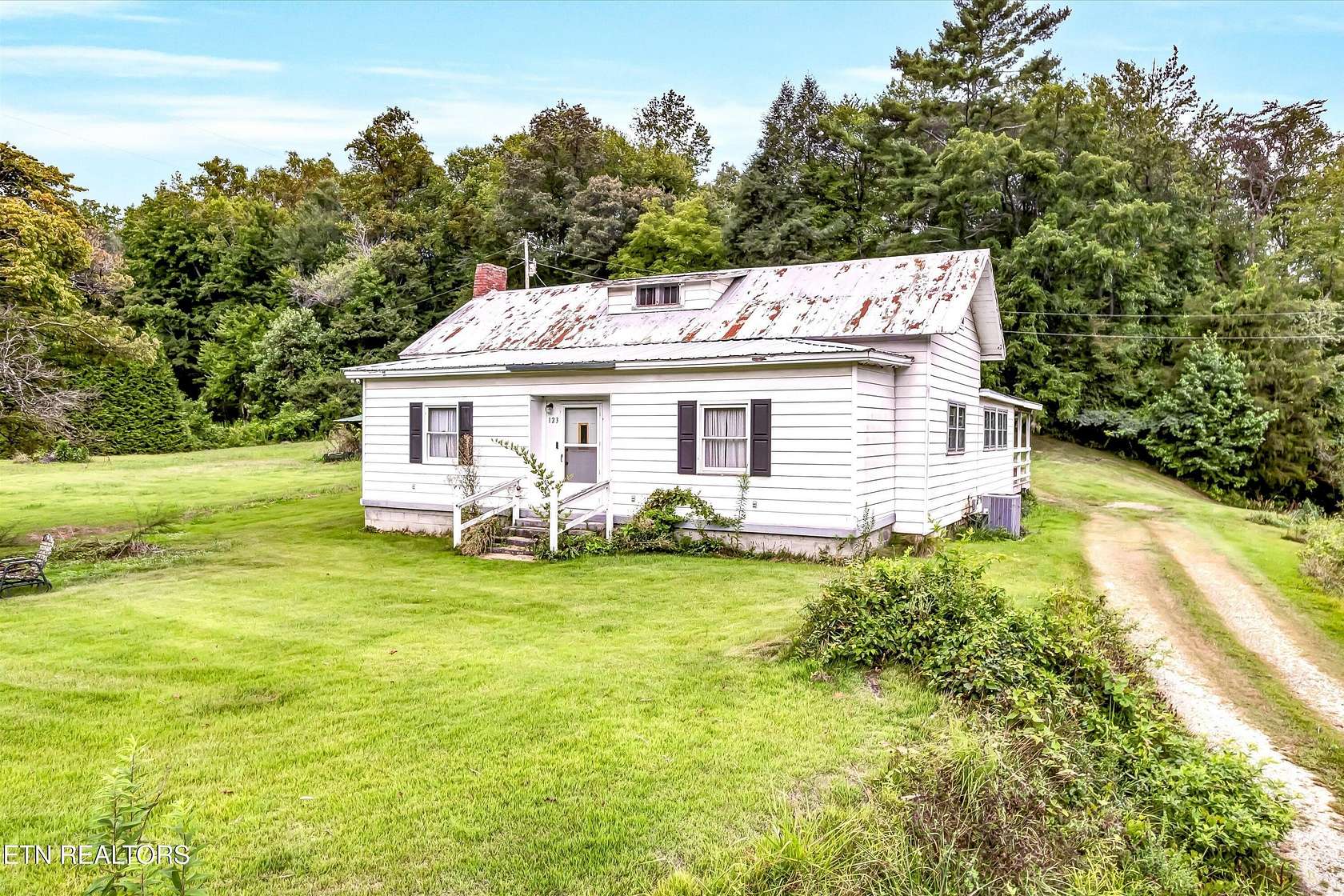 6.82 Acres of Land with Home for Sale in Clinton, Tennessee