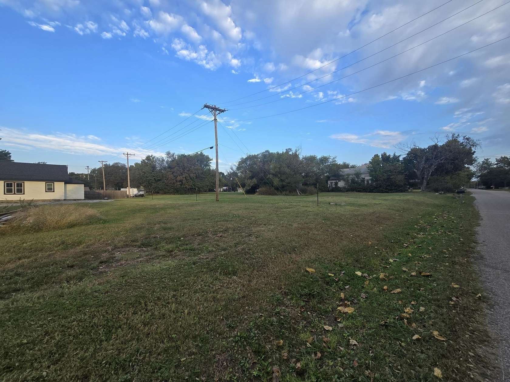 1.2 Acres of Residential Land for Sale in Winfield, Kansas