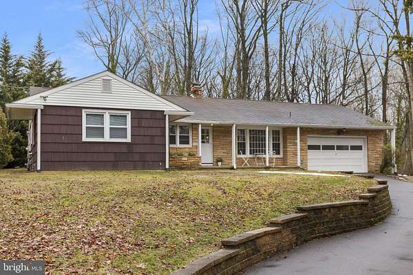 1.6 Acres of Improved Mixed-Use Land for Sale in Bordentown, New Jersey