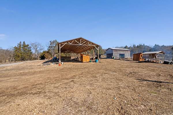 19.4 Acres of Agricultural Land for Sale in Hartsville, Tennessee