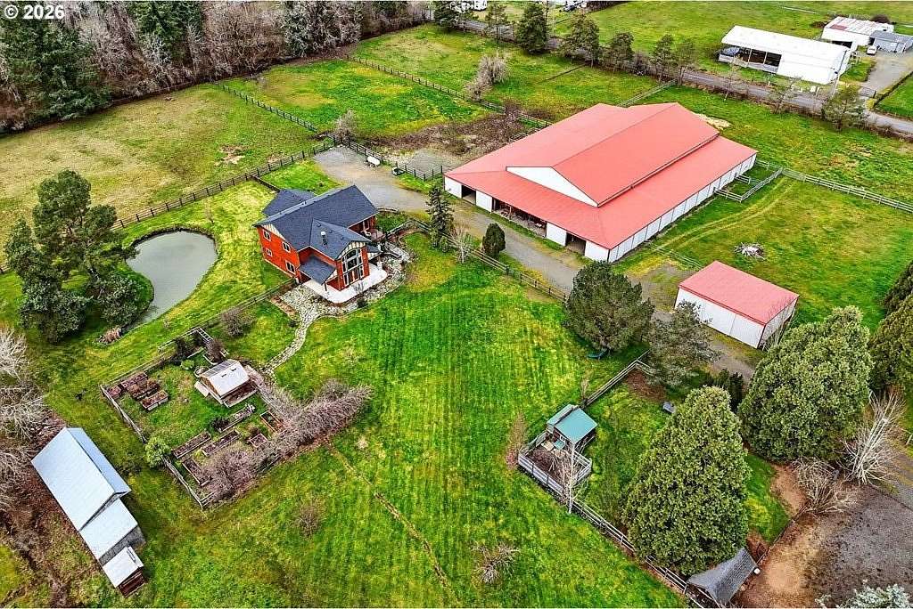 6 Acres of Land with Home for Sale in Eagle Creek, Oregon