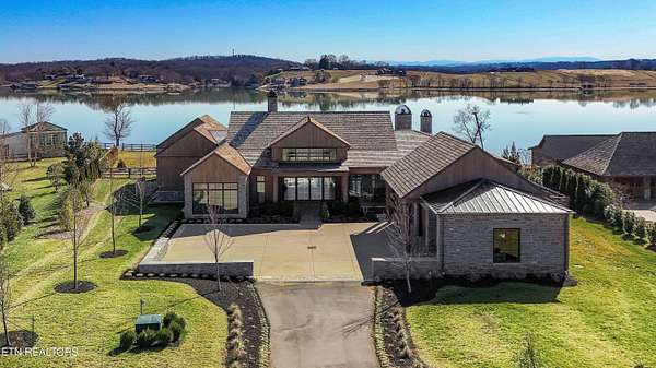 3.53 Acres of Land with Home for Sale in Knoxville, Tennessee