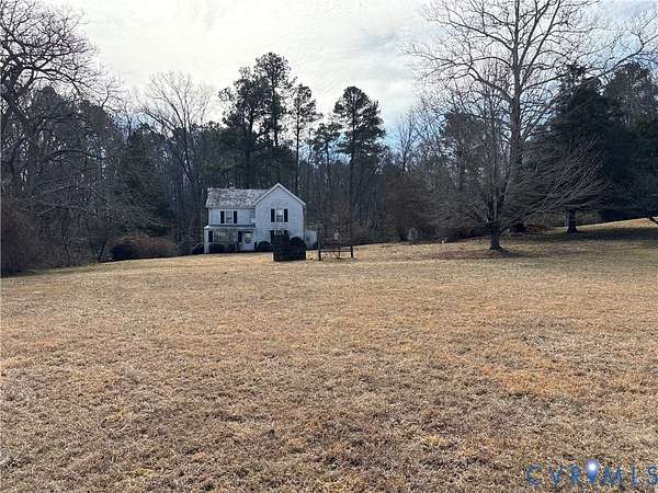 9.82 Acres of Land with Home for Sale in Tappahannock, Virginia