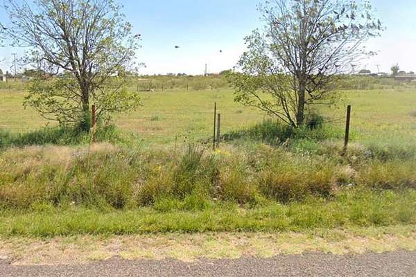 3 Acres of Mixed-Use Land for Sale in Gardendale, Texas