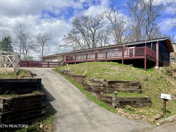 2 Acres of Land with Home for Sale in Louisville, Tennessee