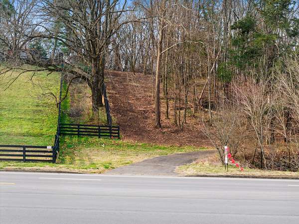 4.69 Acres of Residential Land for Sale in Franklin, Tennessee