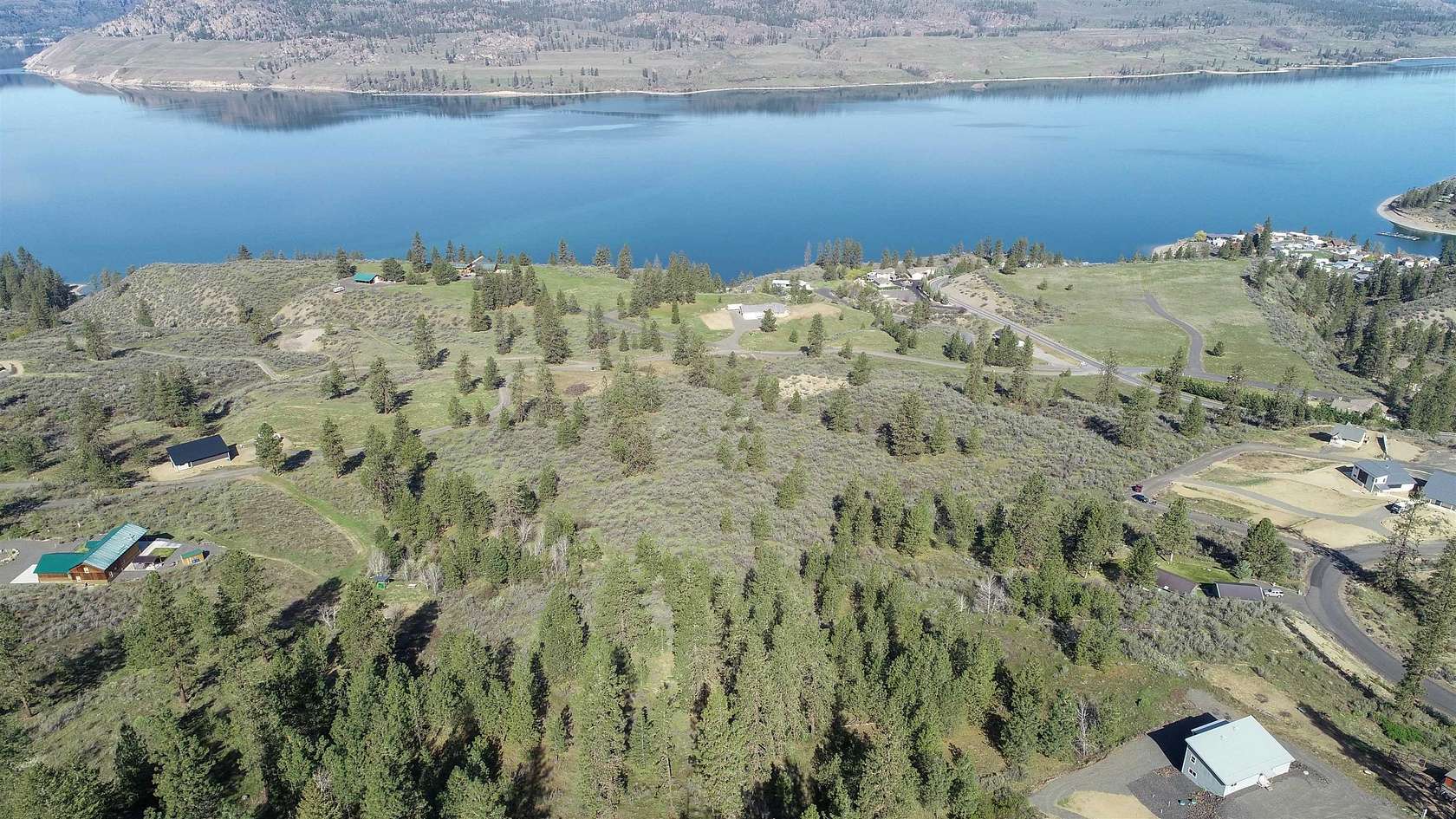 24 Acres of Land for Sale in Seven Bays, Washington