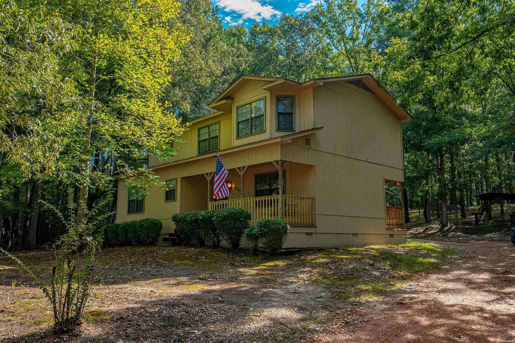 1.59 Acres of Land with Home for Sale in Arkadelphia, Arkansas