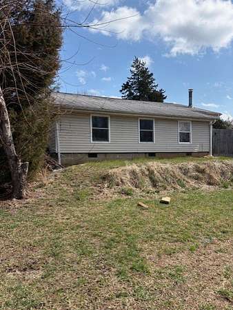 2.6 Acres of Land with Home for Sale in Fayetteville, Arkansas