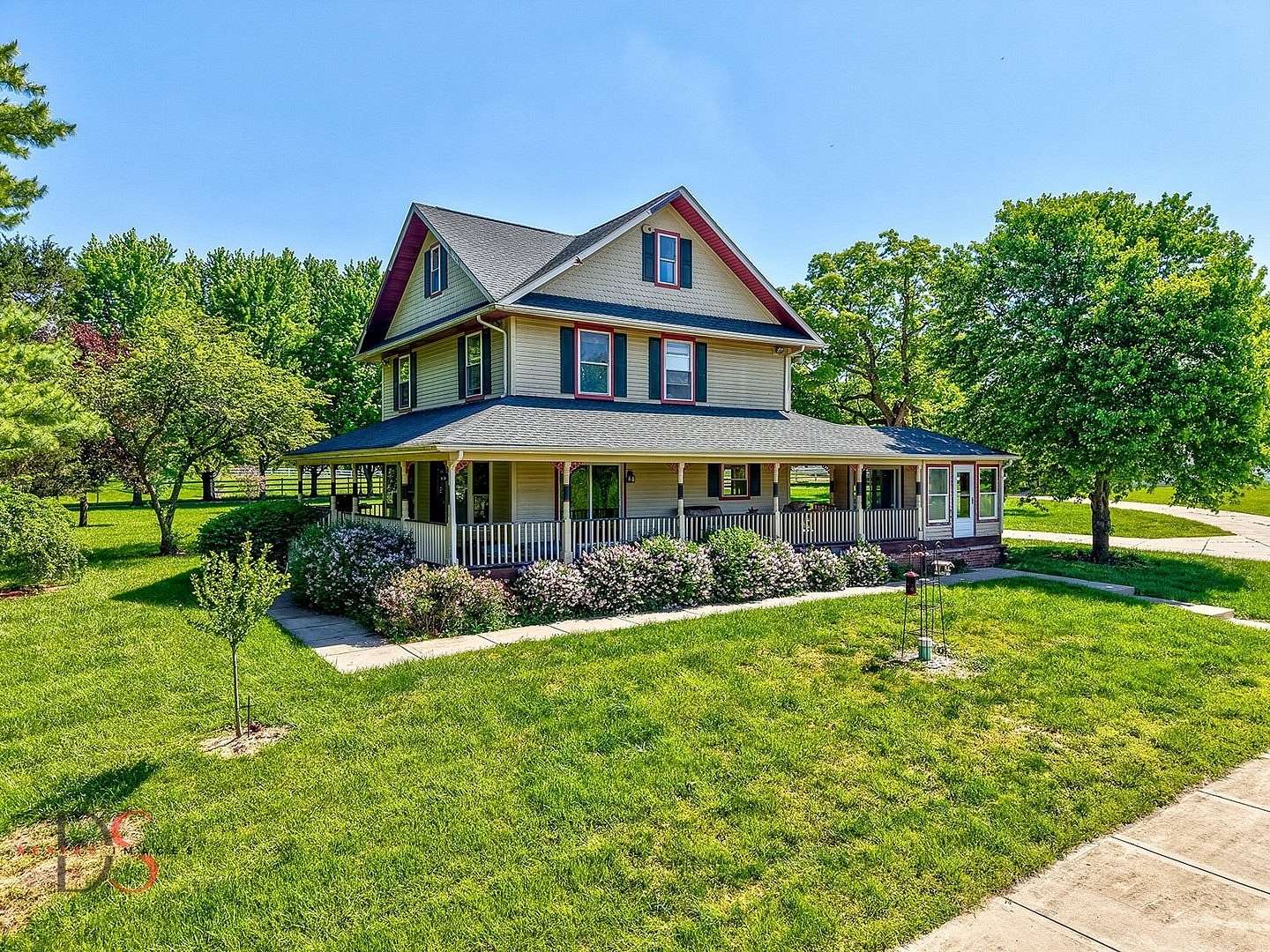 2 Acres of Land with Home for Sale in Newark, Illinois
