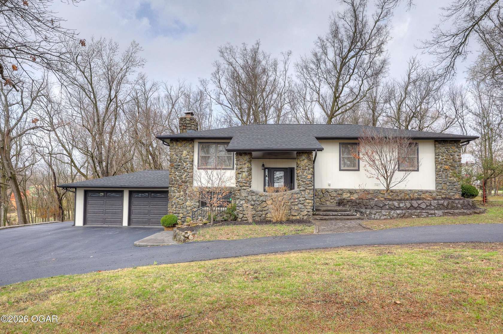 2 Acres of Land with Home for Sale in Carthage, Missouri