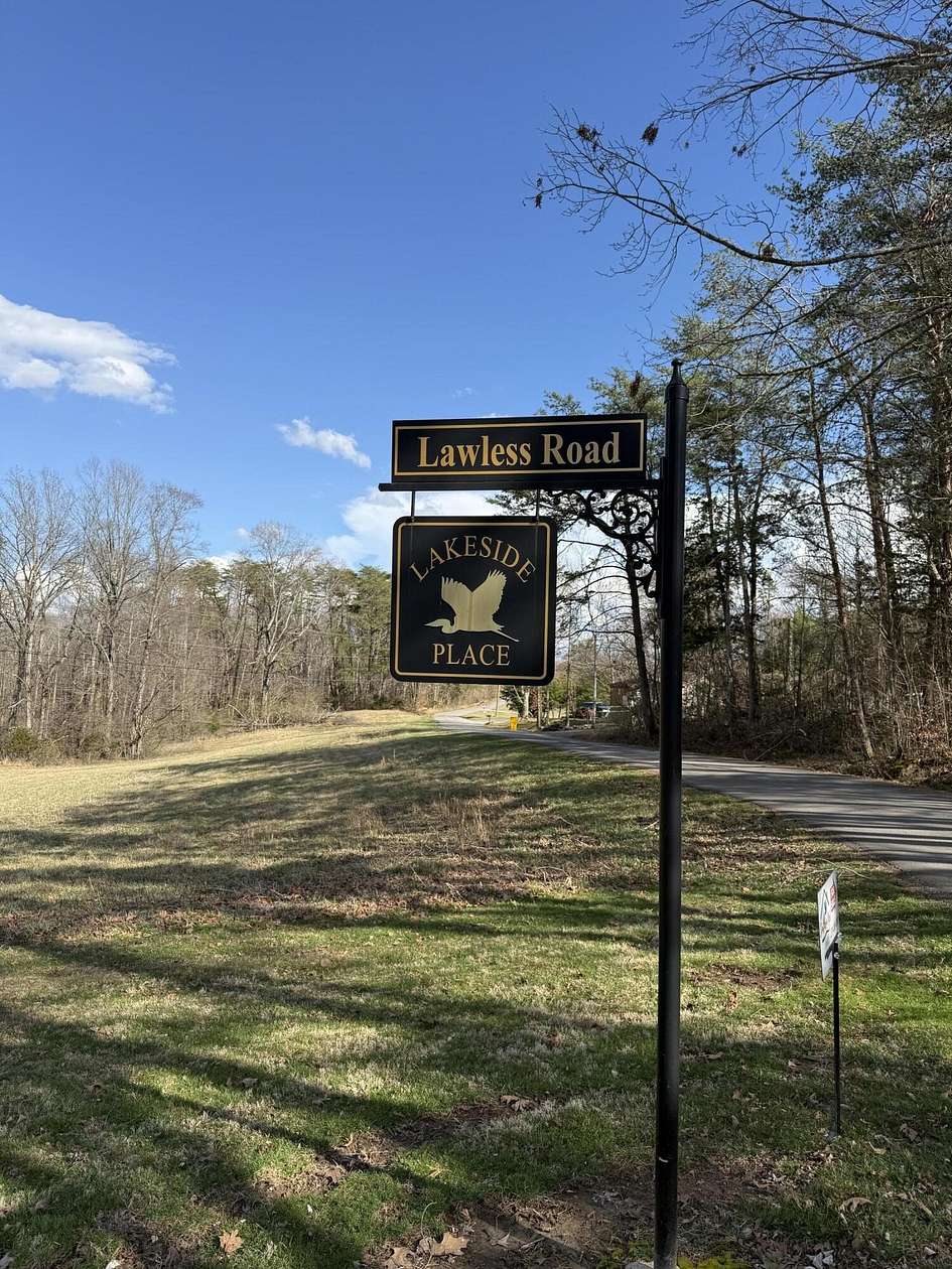 0.5 Acres of Residential Land for Sale in Jamestown, Kentucky