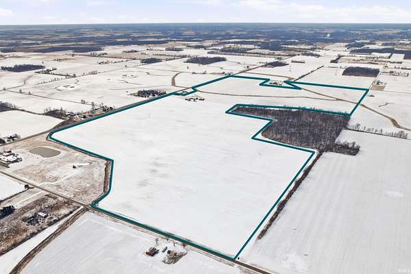 260 Acres of Agricultural Land with Home for Sale in Hartford City, Indiana