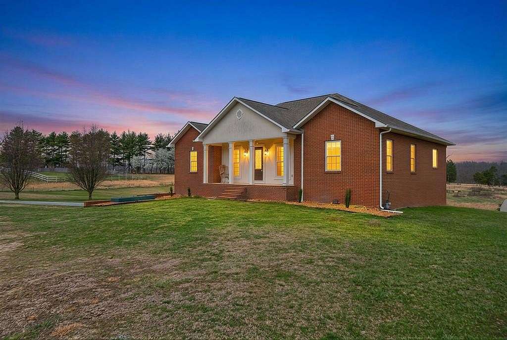 1.5 Acres of Land with Home for Sale in Cookeville, Tennessee