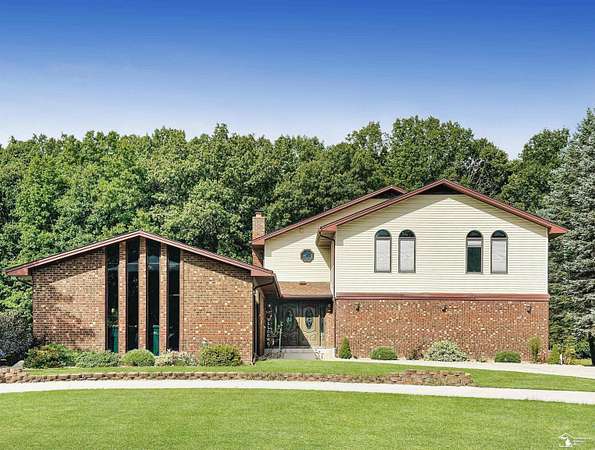 2.2 Acres of Land with Home for Sale in Brownstown Charter Township, Michigan