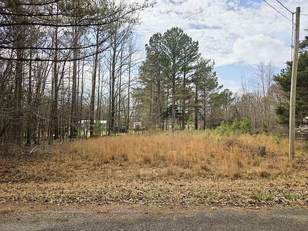 0.25 Acres of Residential Land for Sale in Big Sandy, Tennessee