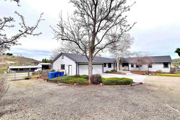 5.6 Acres of Land with Home for Sale in Eagle, Idaho