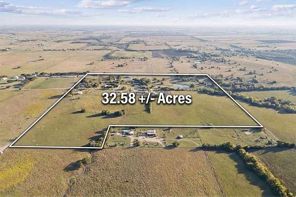 32.6 Acres of Land for Sale in Lindsay, Texas