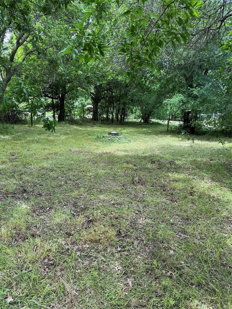 0.31 Acres of Residential Land for Sale in Gainesville, Texas