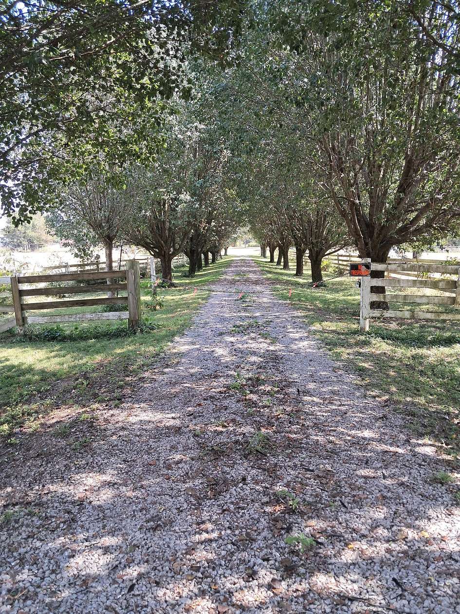 17 Acres of Land for Sale in Lewisburg, Tennessee