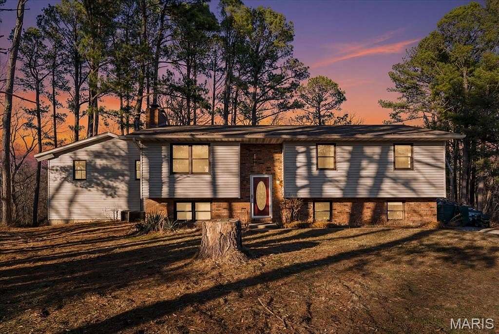 5 Acres of Land with Home for Sale in Waterloo, Illinois