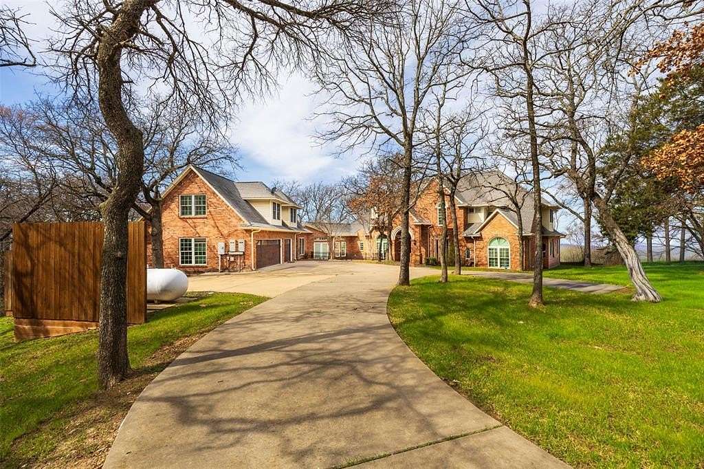 1.6 Acres of Land with Home for Sale in Oak Point, Texas