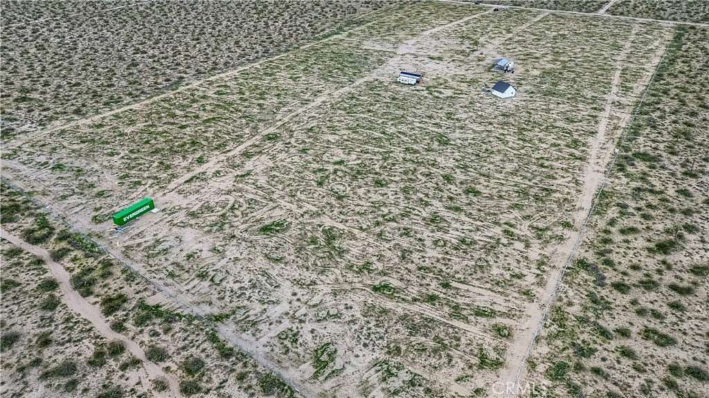 19.4 Acres of Land for Sale in Phelan, California