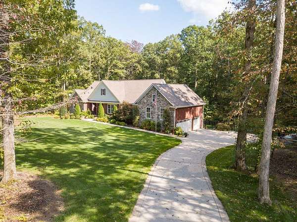 9.4 Acres of Land with Home for Sale in Franklin, Tennessee