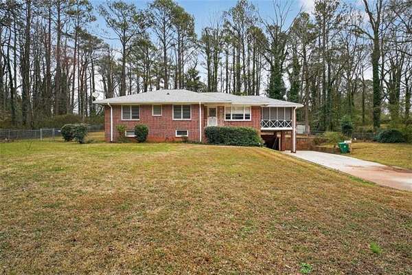 1.67 Acres of Land with Home for Sale in Decatur, Georgia