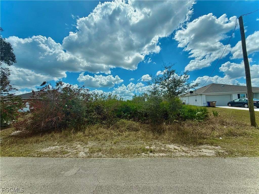 0.25 Acres of Residential Land for Sale in Lehigh Acres, Florida